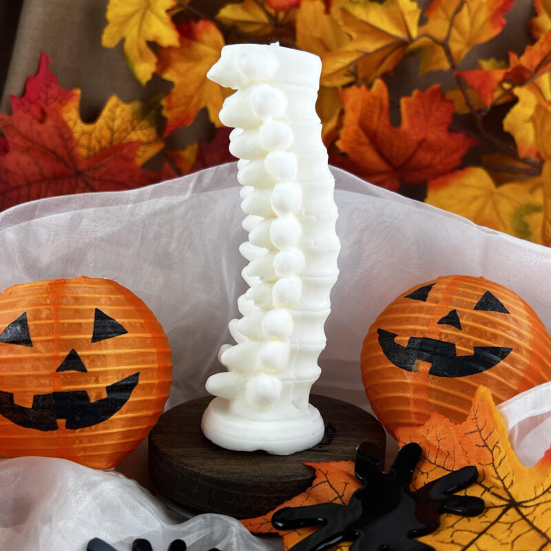 Świeca wolnostojąca – ,,Kręgosłup”